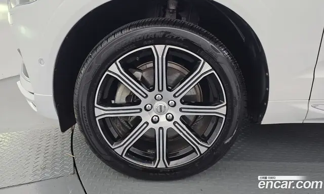 Volvo XC60 2019 2.0 АКПП, миниатюра 5 Volvo XC60 2019 2.0 АКПП, миниатюра 5