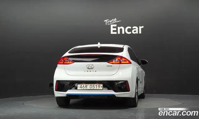 Hyundai Ioniq 2016 1.6 АКПП, миниатюра 4