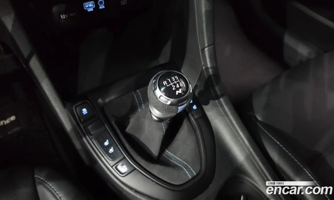 Hyundai Veloster 2019 2.0 МКПП, фото 9 Hyundai Veloster 2019 2.0 МКПП, фото 9