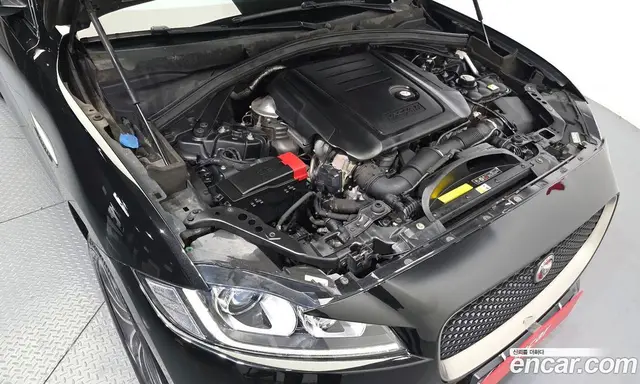 Jaguar F-Pace 2016 2.0 АКПП, миниатюра 6