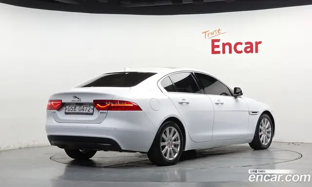 Jaguar XE 2016 2.0 АКПП, миниатюра 2