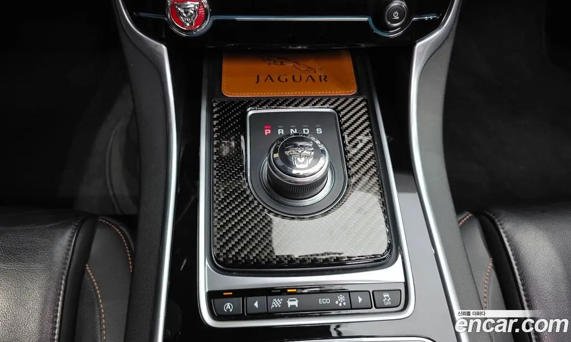 Jaguar XE 2017 2.0 АКПП, фото 12 Jaguar XE 2017 2.0 АКПП, фото 12