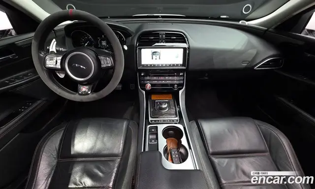 Jaguar XE 2017 2.0 АКПП, миниатюра 10 Jaguar XE 2017 2.0 АКПП, миниатюра 10