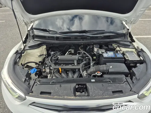 Kia Stonic 2018 1.4 АКПП, миниатюра 9