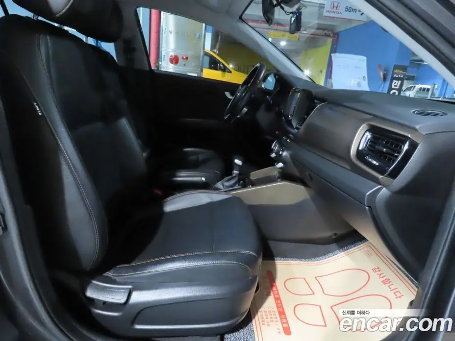 Kia Stonic 2019 1.4 АКПП, фото 8