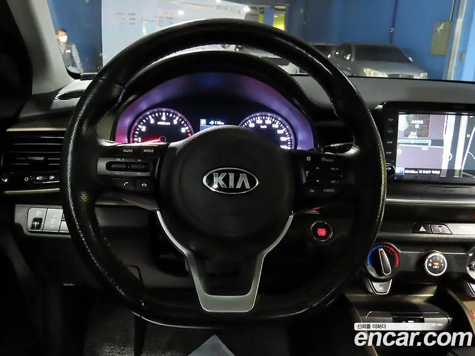 Kia Stonic 2019 1.4 АКПП, фото 10