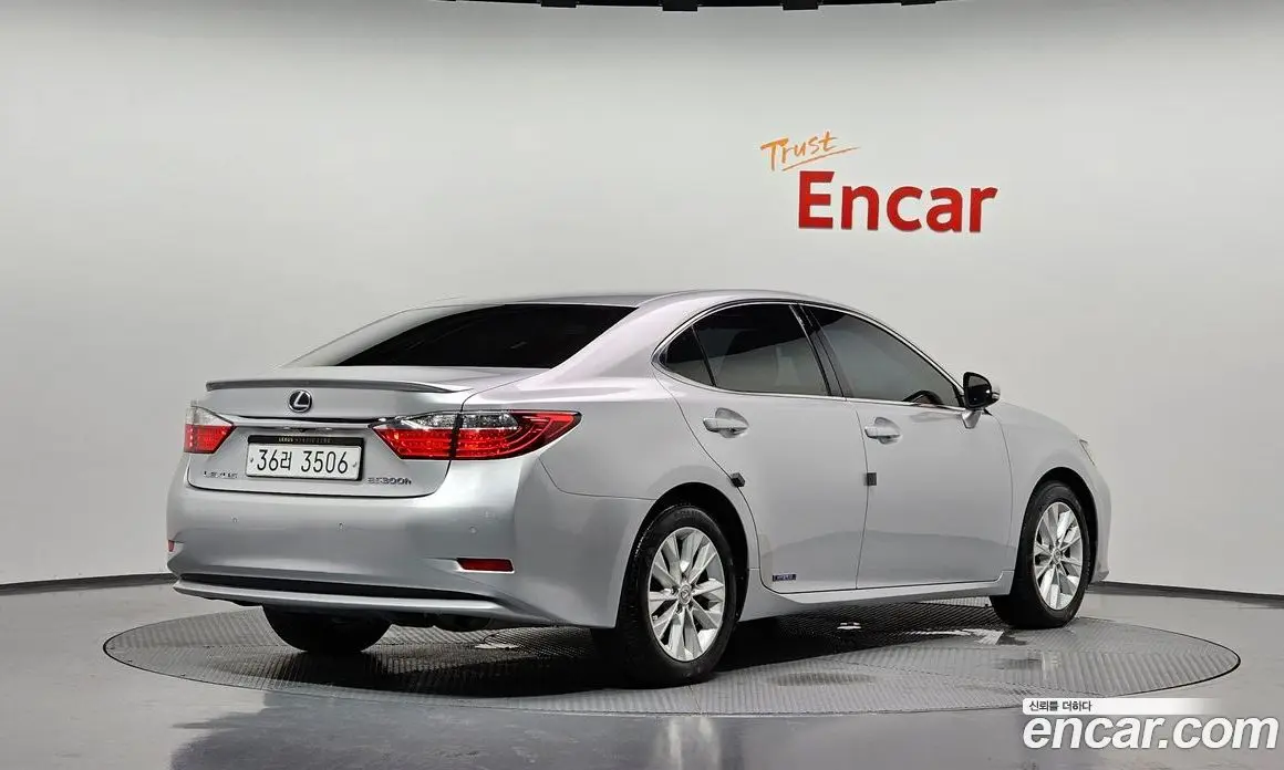 Lexus ES 2013 2.5 АКПП, фото 2 Lexus ES 2013 2.5 АКПП, фото 2