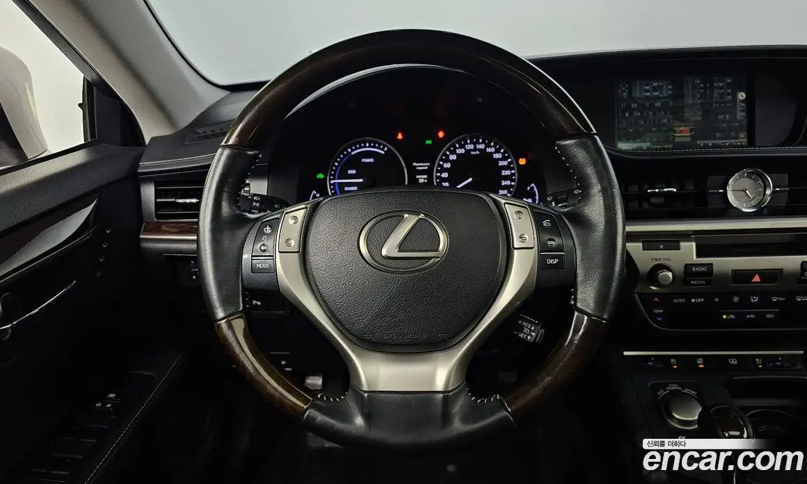 Lexus ES 2013 2.5 АКПП, фото 13 Lexus ES 2013 2.5 АКПП, фото 13