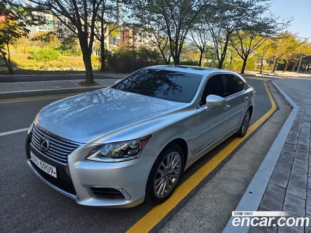 Lexus LS, 2013, 225 364 км
