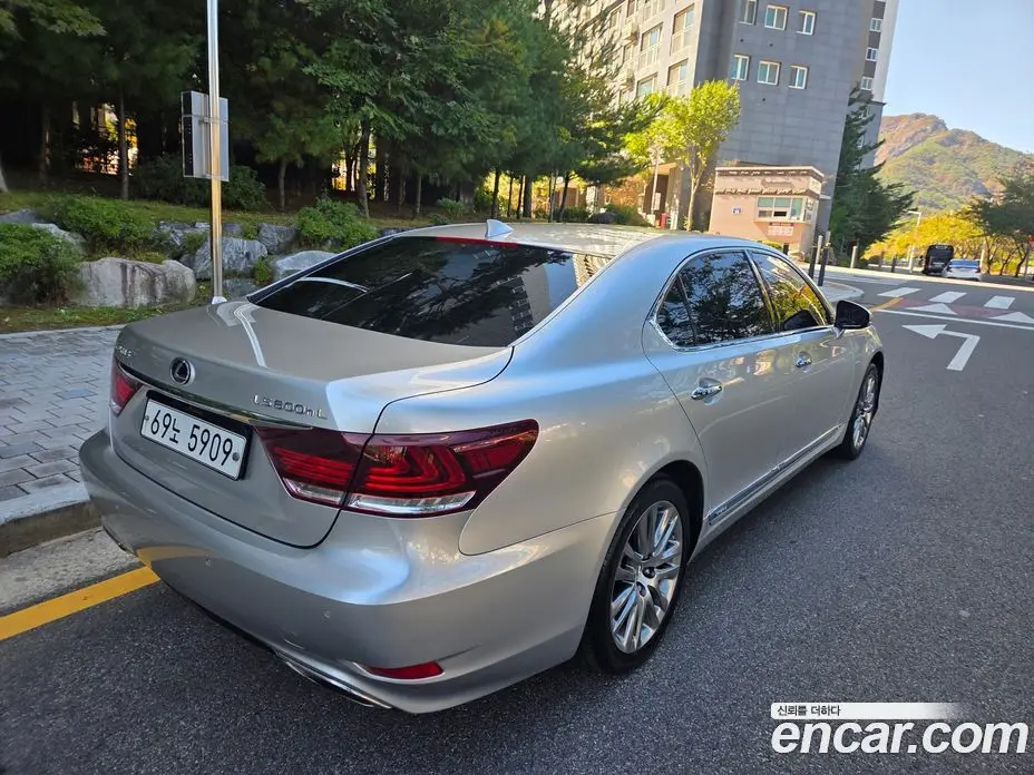 Lexus LS 2013 5.0 АКПП, фото 18