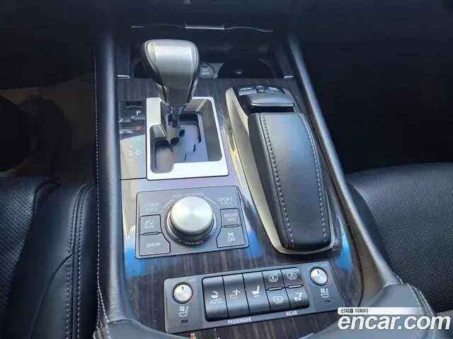 Lexus LS 2013 5.0 АКПП, миниатюра 9