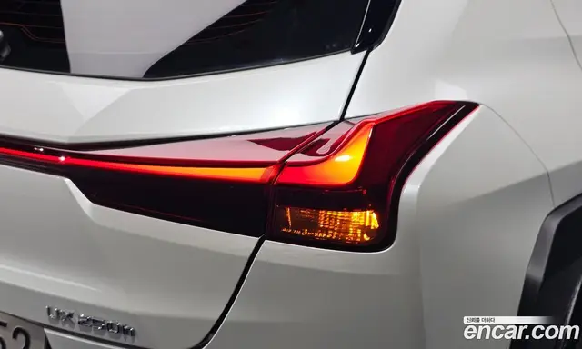 Lexus UX 2019 2.0 АКПП, миниатюра 9 Lexus UX 2019 2.0 АКПП, миниатюра 9