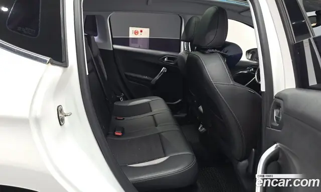 Peugeot 2008 2015 1.6 АКПП, миниатюра 12