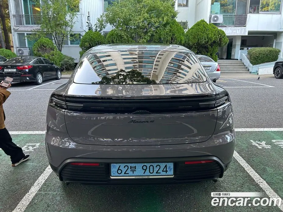 Porsche Taycan 2024 5.0 АКПП, фото 15 Porsche Taycan 2024 5.0 АКПП, фото 15