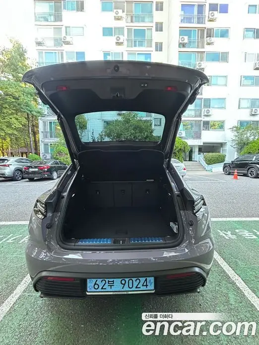 Porsche Taycan 2024 5.0 АКПП, миниатюра 4 Porsche Taycan 2024 5.0 АКПП, миниатюра 4