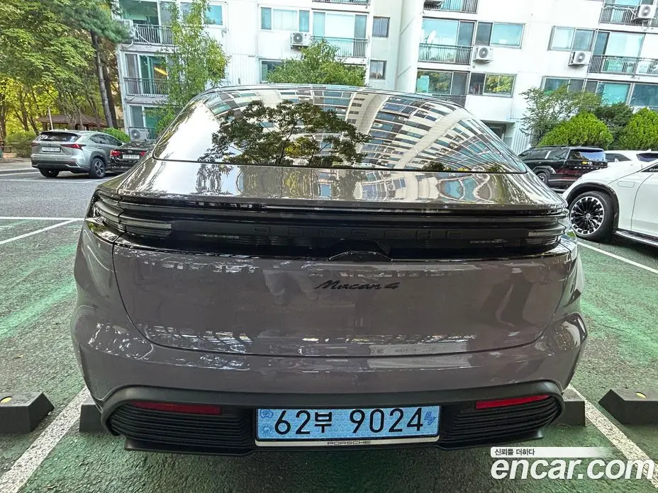 Porsche Taycan 2024 5.0 АКПП, фото 9 Porsche Taycan 2024 5.0 АКПП, фото 9