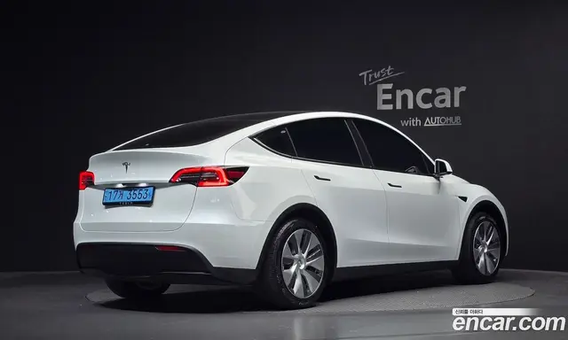 Tesla Model Y, 2023, 37 105 км