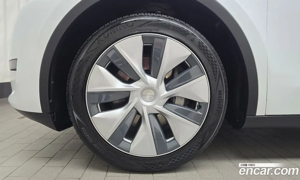 Tesla Model Y 2023 0.2 АКПП, фото 4