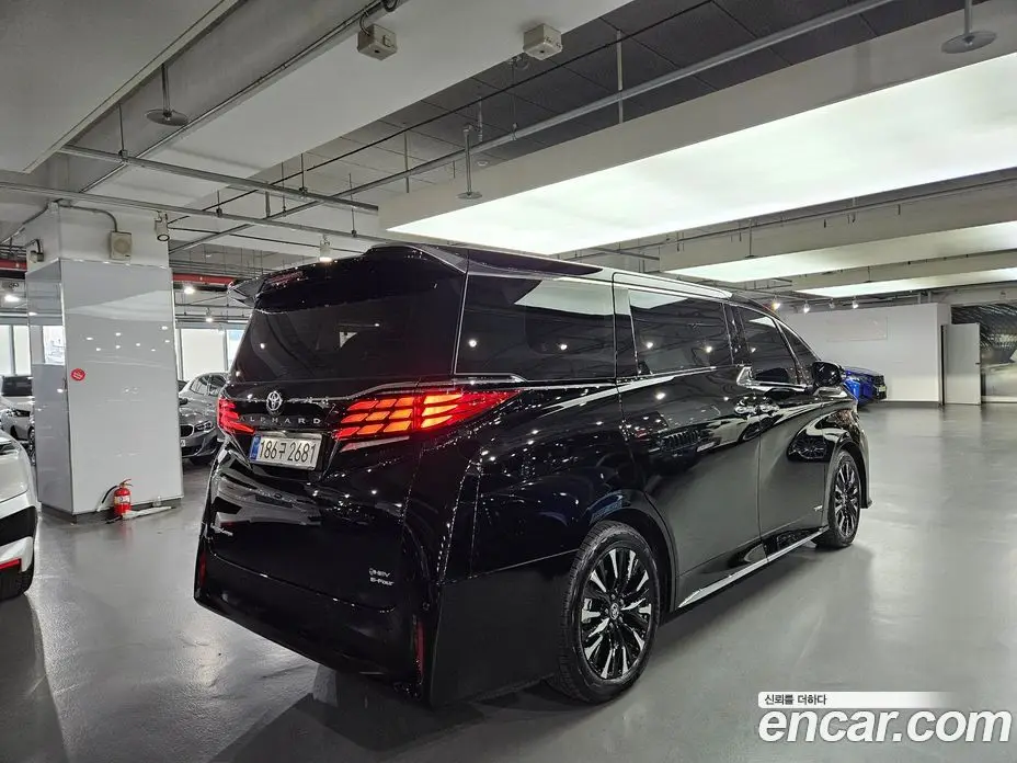 Toyota Alphard 2025 2.5 АКПП, фото 4