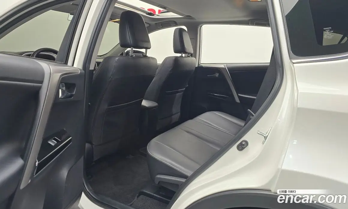 Toyota RAV4 2018 2.5 АКПП, фото 11