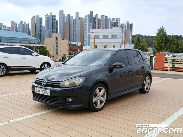 Volkswagen Golf, 2012, 235 000 км