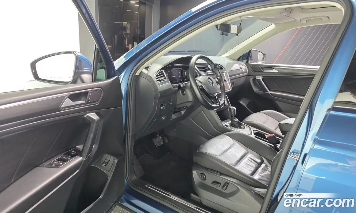 Volkswagen Tiguan 2020 2.0 АКПП, фото 13