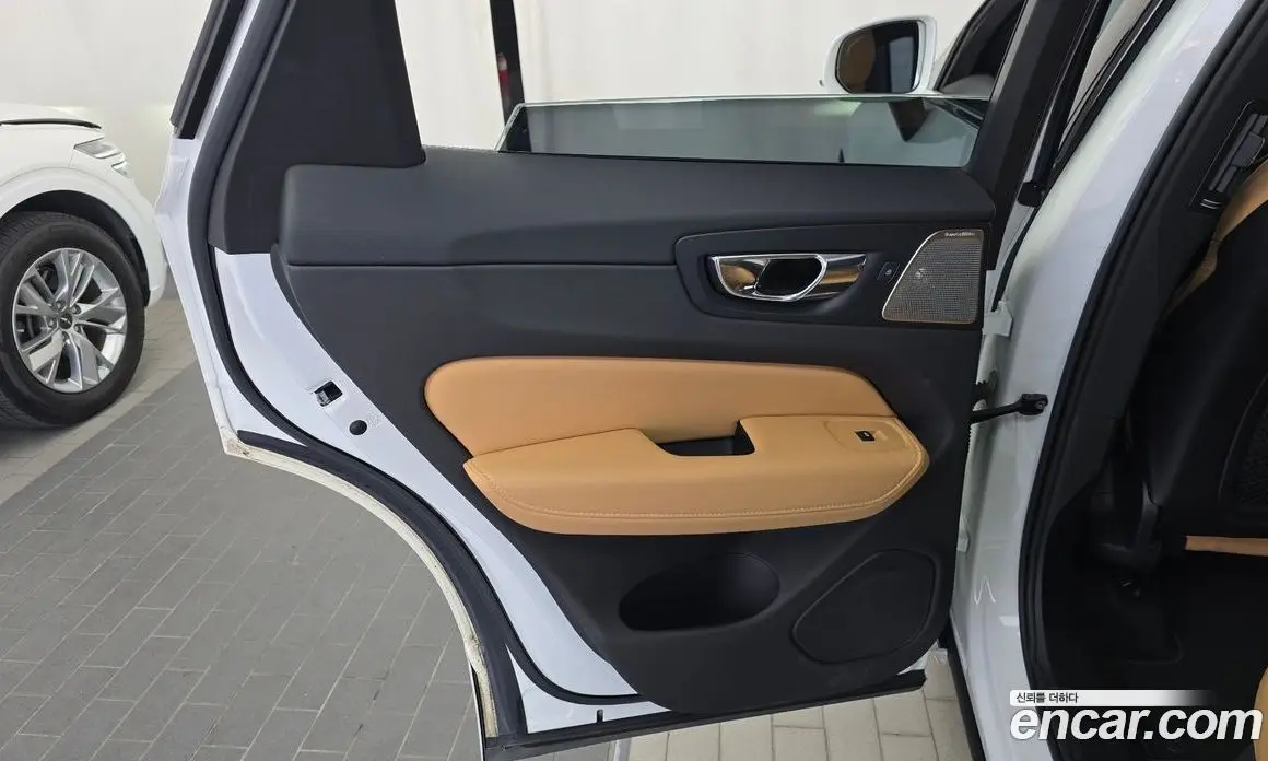 Volvo XC60 2019 2.0 АКПП, фото 15
