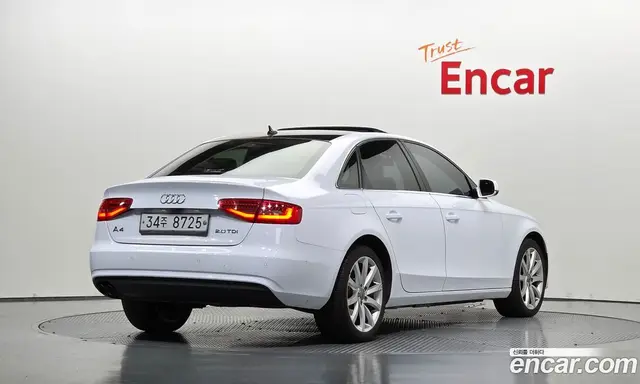 Audi A4 2012 2.0 АКПП, миниатюра 2