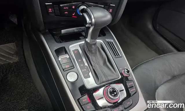 Audi A4 2012 2.0 АКПП, миниатюра 12