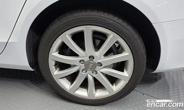 Audi A4 2012 2.0 АКПП, миниатюра 7