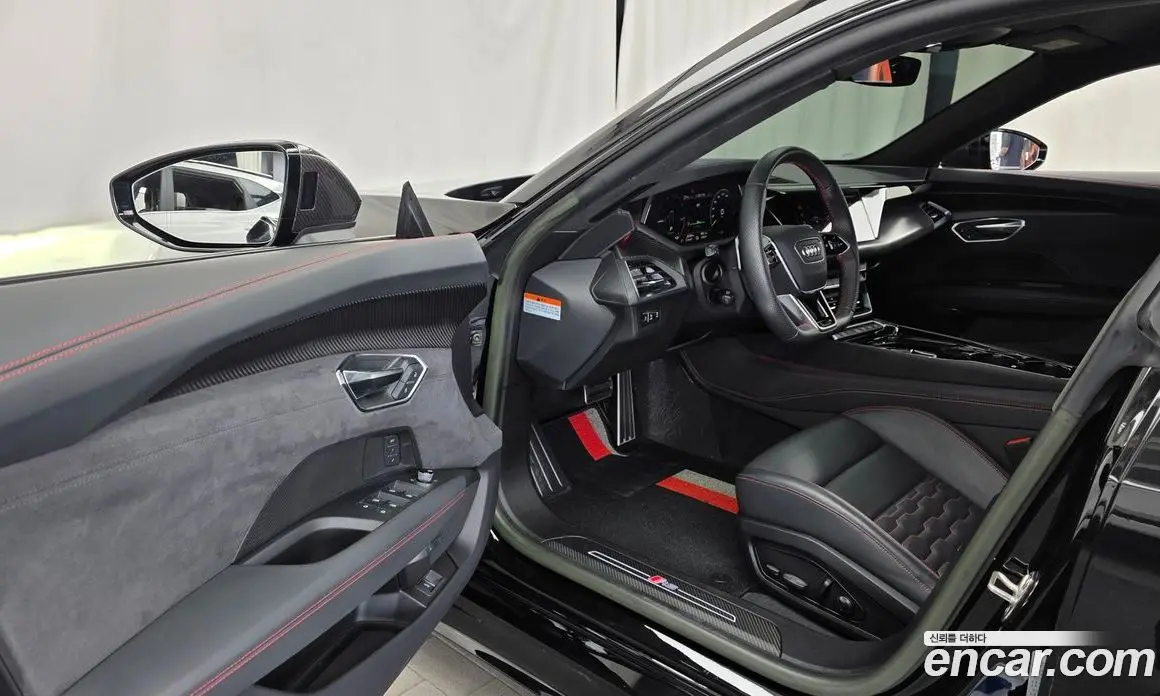 Audi RS e-tron GT 2023 0.1 АКПП, фото 13