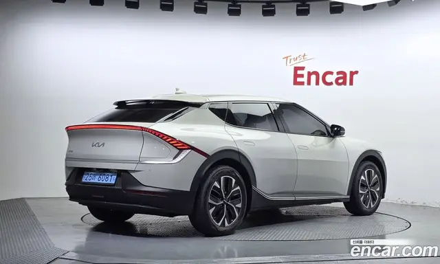Kia EV6 2022 0.1 АКПП, миниатюра 2 Kia EV6 2022 0.1 АКПП, миниатюра 2