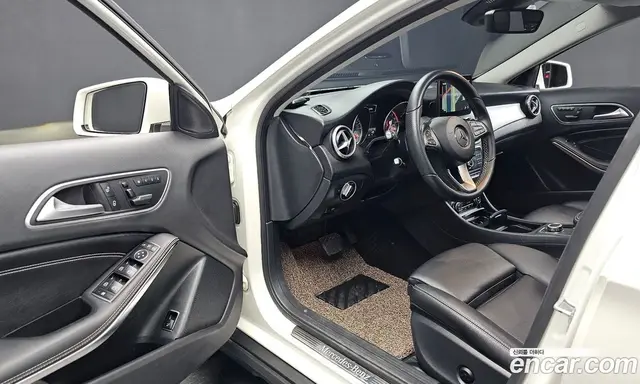 Mercedes-Benz GLA-Class 2016 2.1 АКПП, миниатюра 10