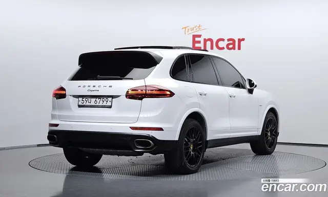 Porsche Cayenne, 2017, 123 436 км