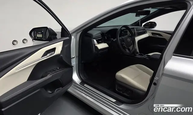 Toyota Camry 2025 2.5 АКПП, миниатюра 12