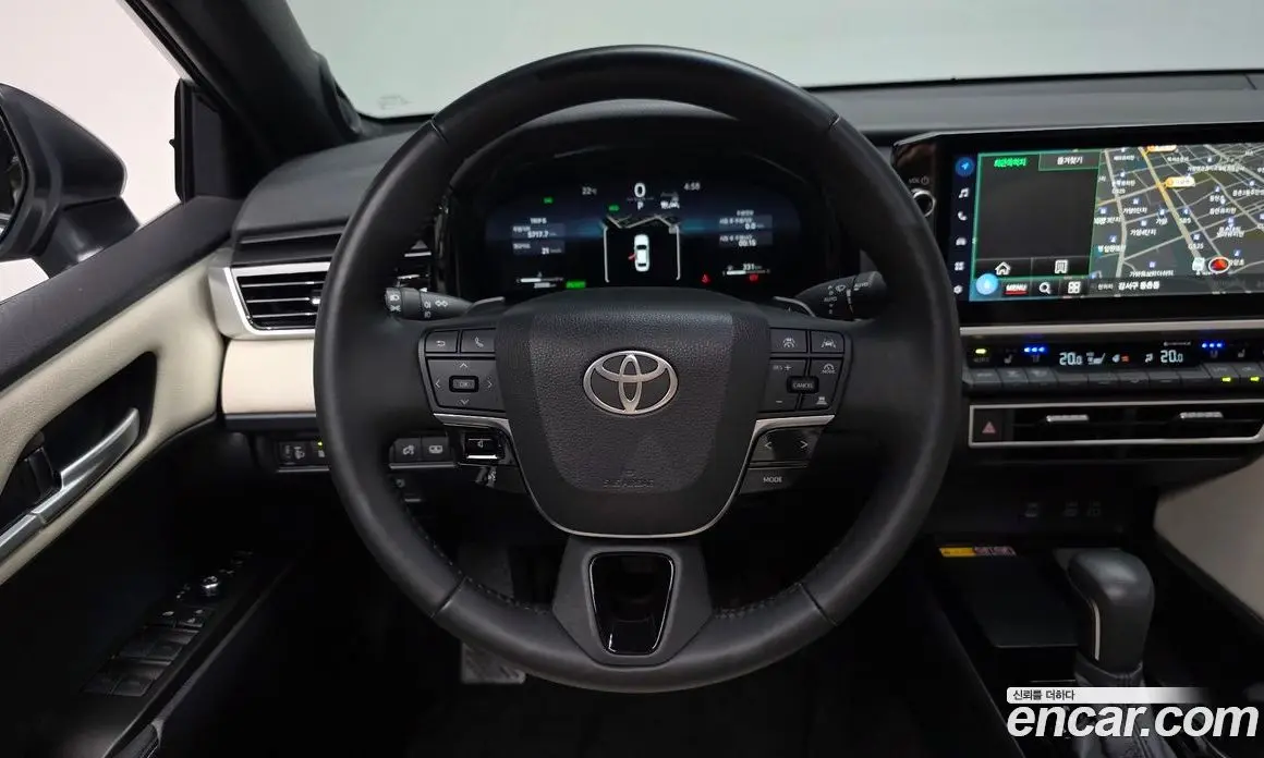 Toyota Camry 2025 2.5 АКПП, фото 18