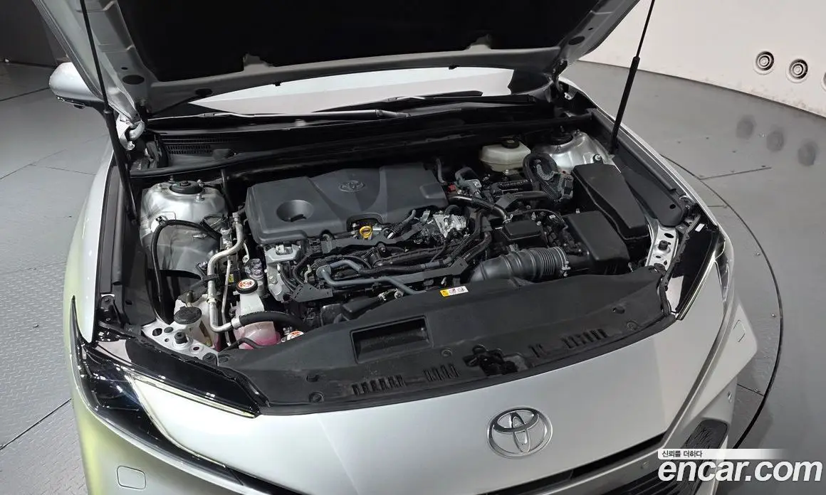 Toyota Camry 2025 2.5 АКПП, фото 5