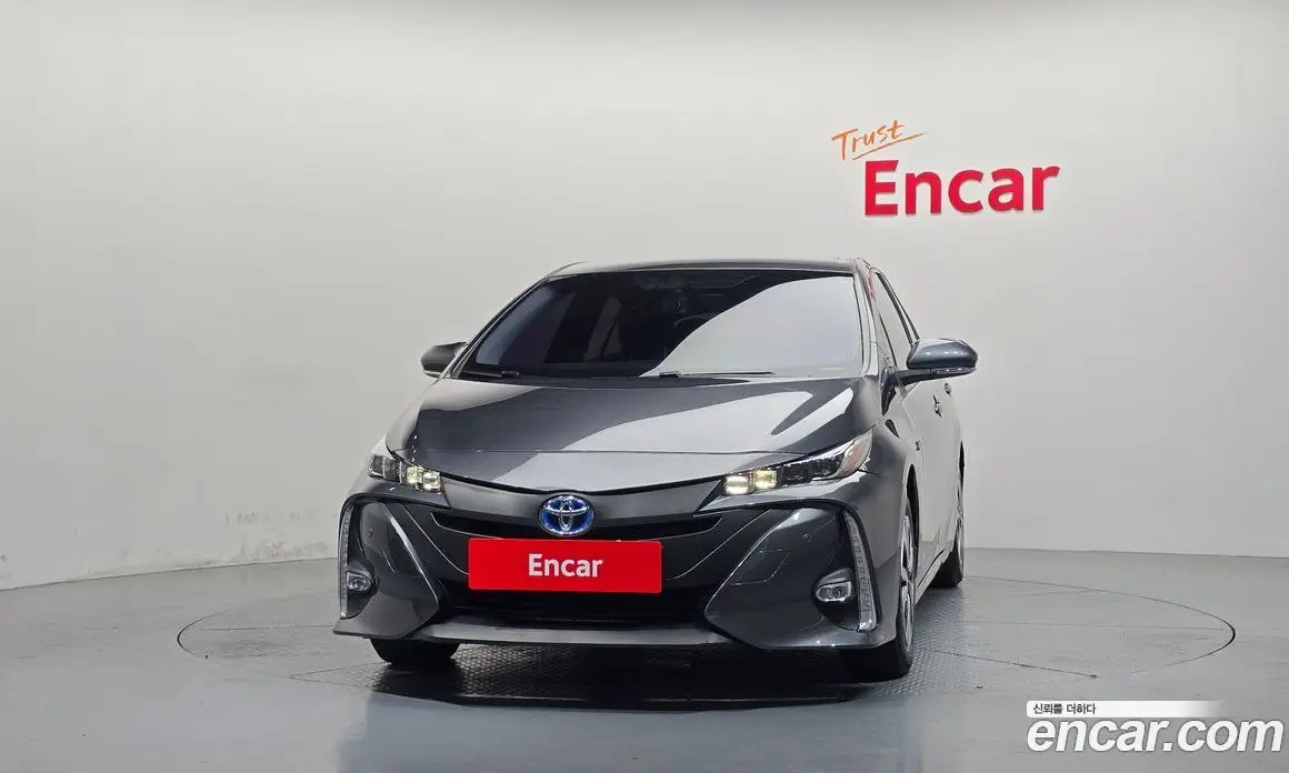 Toyota Prius 2017 1.8 АКПП, фото 3