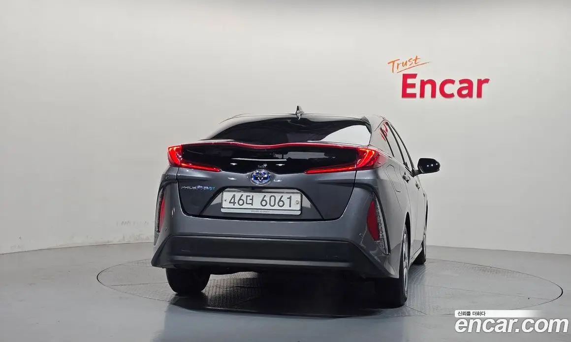 Toyota Prius 2017 1.8 АКПП, фото 4