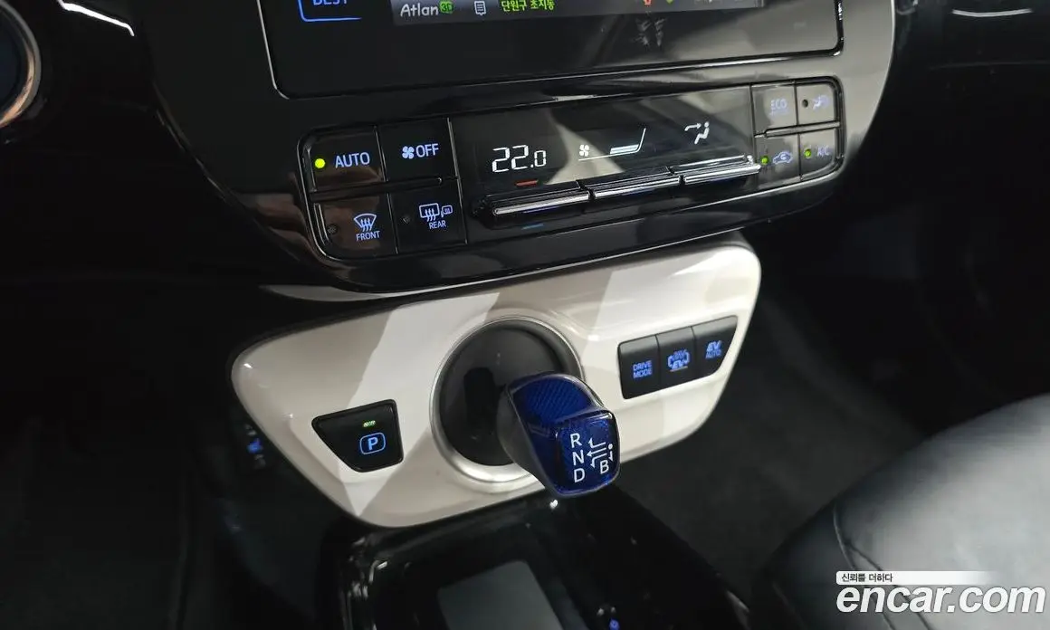 Toyota Prius 2017 1.8 АКПП, фото 9