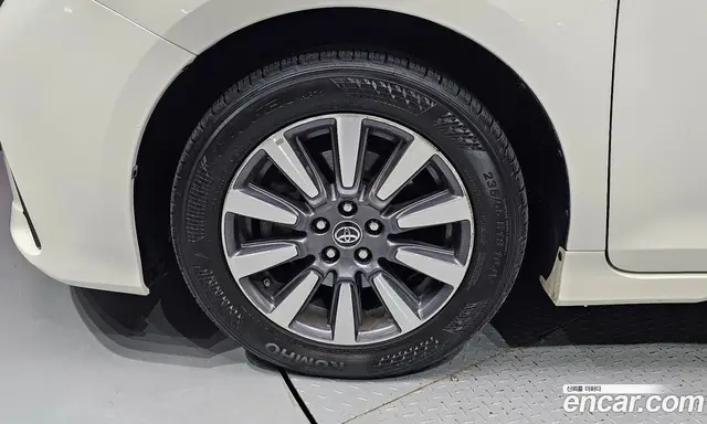 Toyota Sienna 2018 3.5 АКПП, миниатюра 5