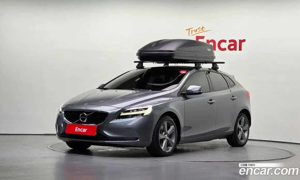 Volvo V40 2018 2.0 АКПП, фото 1 Volvo V40 2018 2.0 АКПП, фото 1