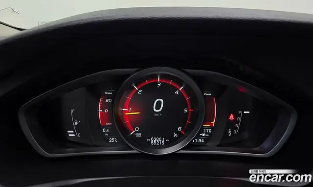 Volvo V40 2018 2.0 АКПП, миниатюра 11 Volvo V40 2018 2.0 АКПП, миниатюра 11