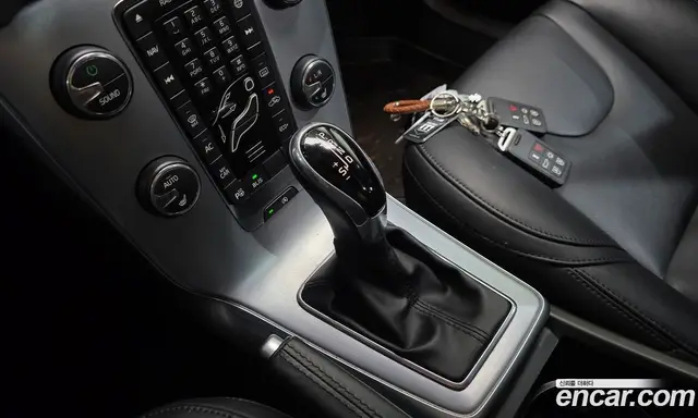 Volvo V40 2018 2.0 АКПП, миниатюра 12