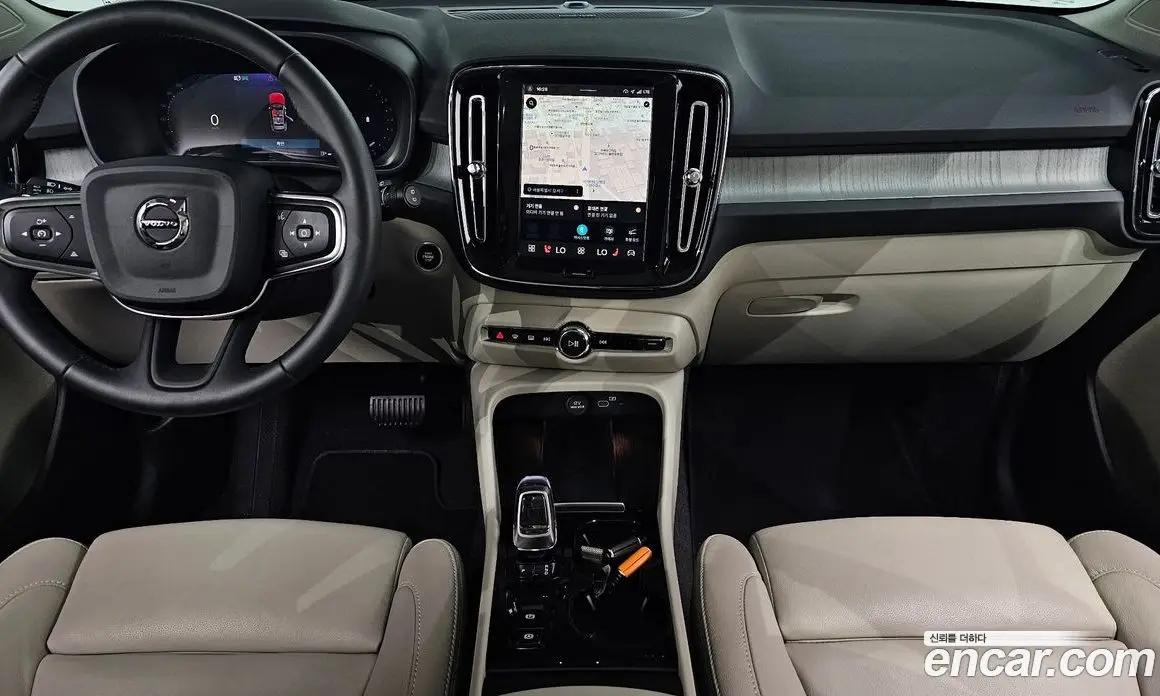 Volvo XC40 2024 2.0 АКПП, фото 10
