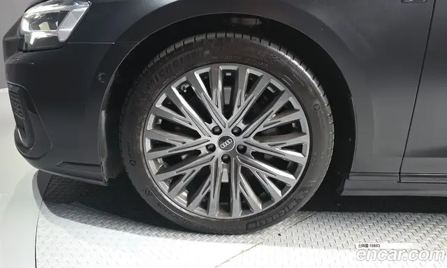 Audi A8 2023 3.0 АКПП, миниатюра 5