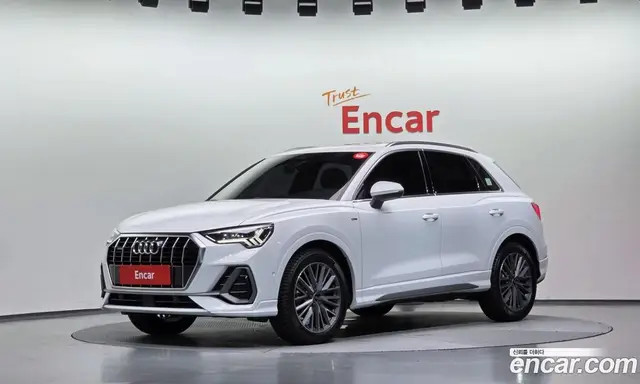 Audi Q3, 2023, 39 158 км