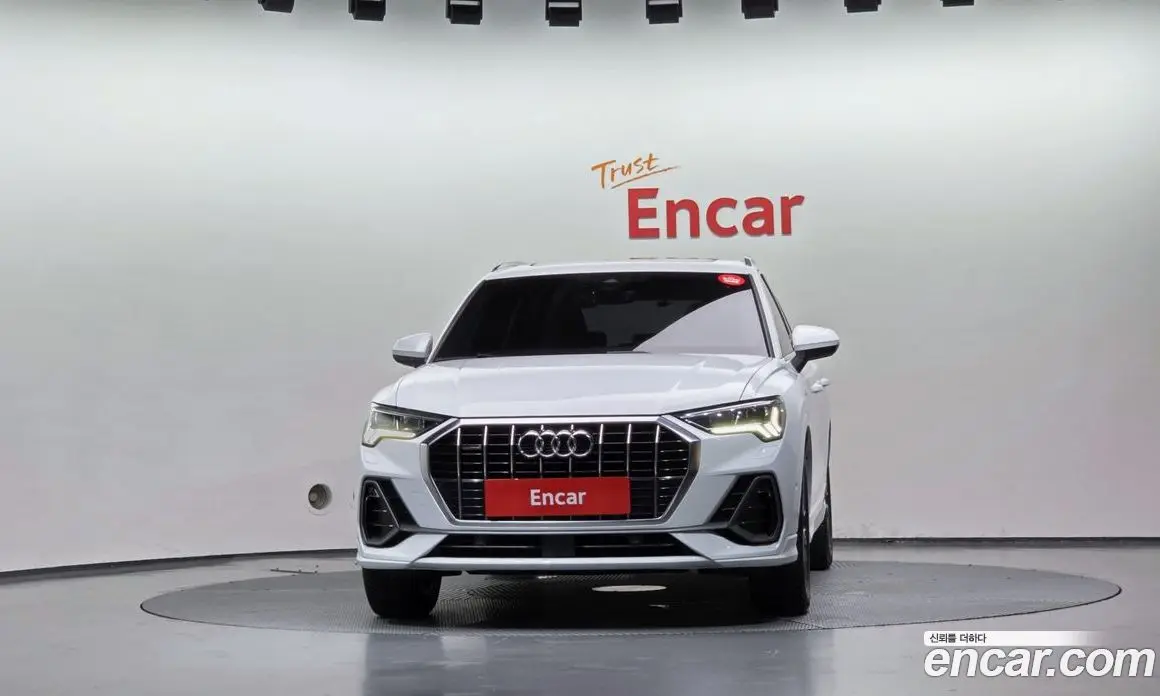 Audi Q3 2023 2.0 АКПП, фото 3