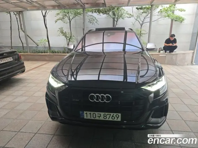 Audi SQ8, 2020, 141 111 км