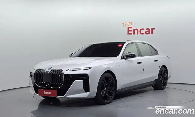 BMW i7, 2025, 17 800 км